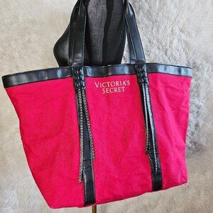 Victoria’s Secret Red And Black Tote Holiday 2017 Limited Edition Ba